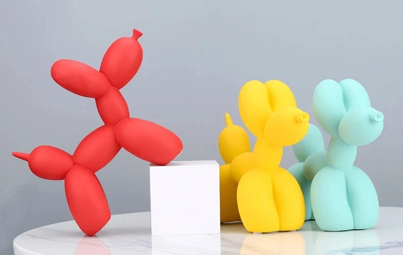 Balloon Dog Statue